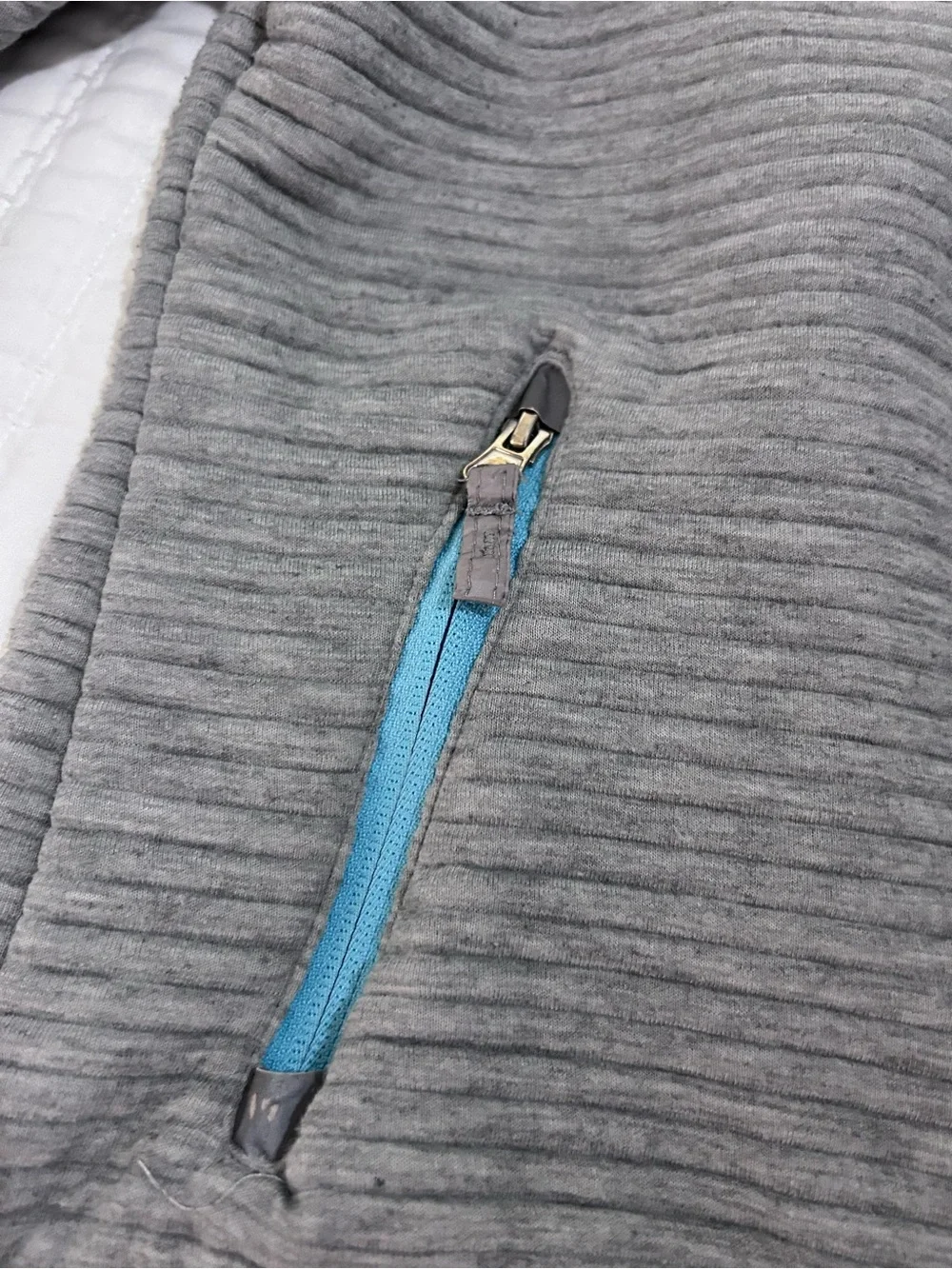 Gerry Weber Gray Hooded Puffer Jacket with Teal Trim. Size Youth L